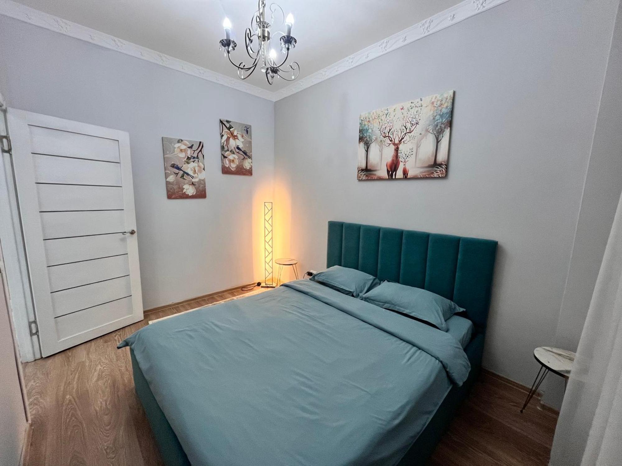 2-Х Комнатная В Золотом Квадрате Lejlighed Almaty Eksteriør billede